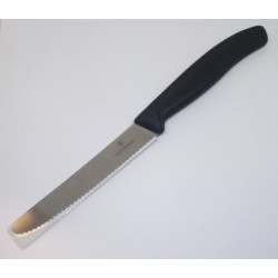 Nůž Victorinox s vlnkovým ostřím